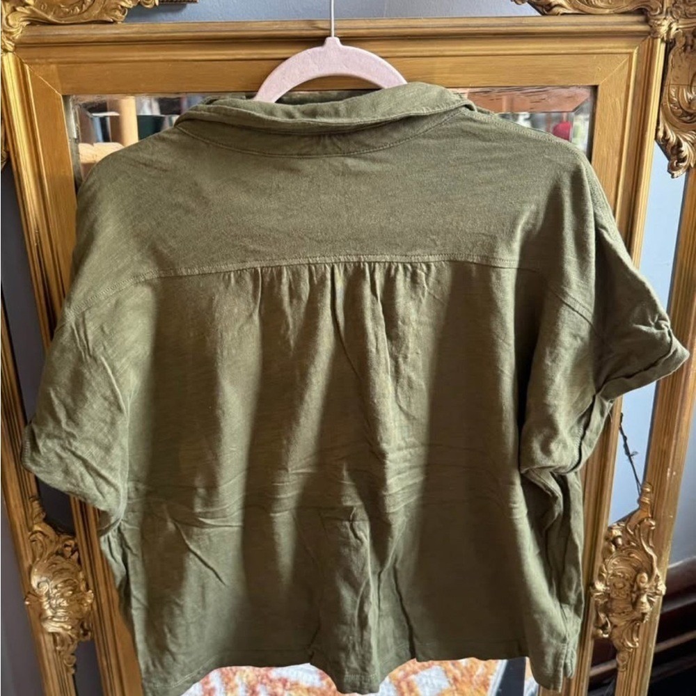 Casual Olive Button-Down Shirt‎ - Picture 3 of 3